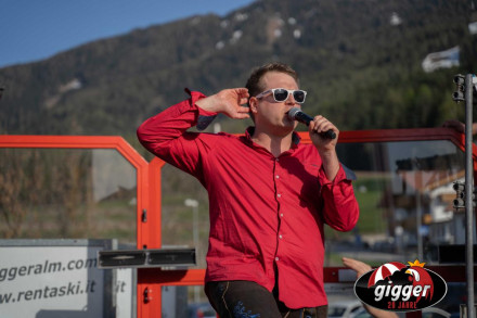 Giggo2104-56