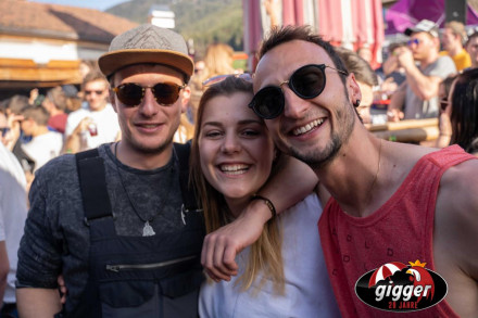 Giggo2104-83