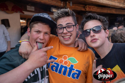 Giggo2104-85