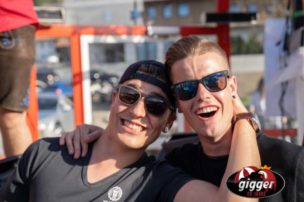Giggo2104-93